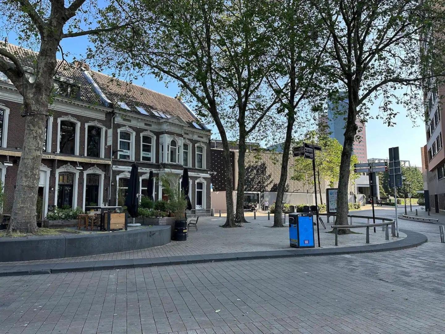6P Hotspot Wifi Near Poppodium013 And City Center Тилбург Экстерьер фото